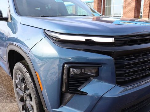 New 2026 Chevrolet Traverse LT w/ Midnight/Sport Edition image 4