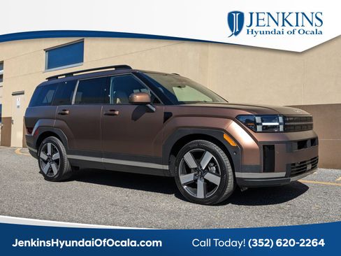 Used 2025 Hyundai Santa Fe Limited image 1