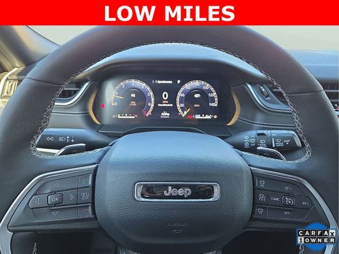 Used 2024 Jeep Grand Cherokee L Altitude image 24