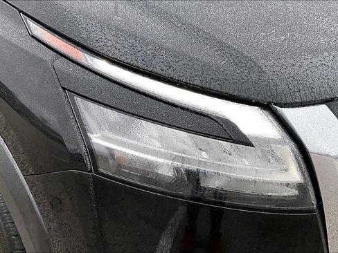 Used 2022 Nissan Pathfinder SL image 27