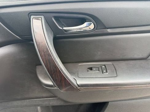 Used 2017 Chevrolet Traverse Premier w/ LPO, 'HIT The Road' Package AWD/4WD image 24