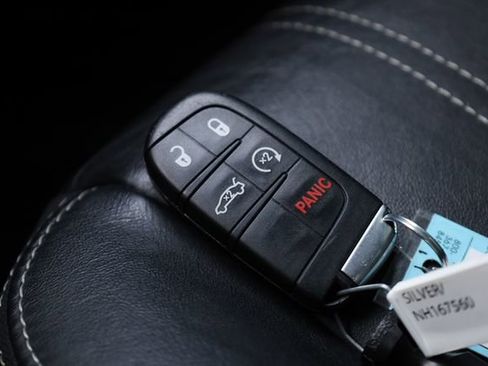 Used 2022 Chrysler 300 S image 25