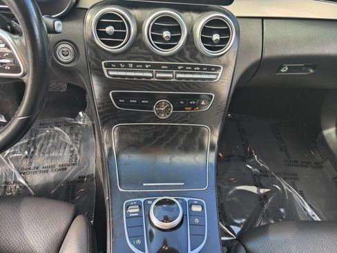 Used 2019 Mercedes-Benz C 300 Sedan w/ Premium Package image 15