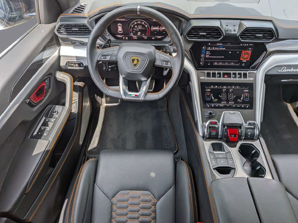 Used 2024 Lamborghini Urus S AWD/4WD image 22