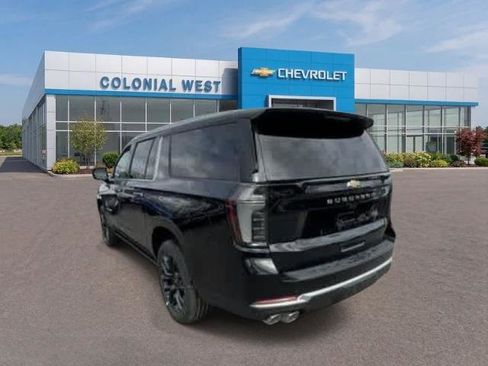 New 2026 Chevrolet Suburban High Country AWD/4WD image 3