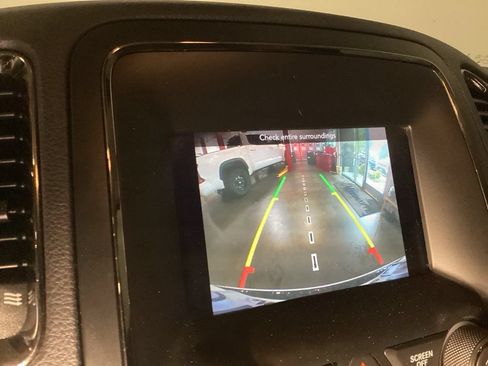 Used 2018 Dodge Durango GT AWD/4WD image 12