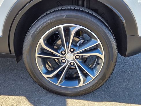 Certified 2023 Buick Encore GX Select image 8