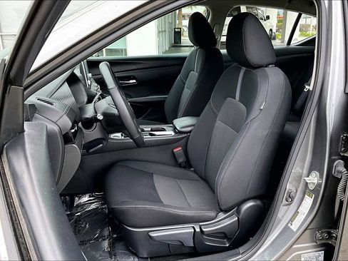 Used 2023 Nissan Sentra SV w/ All-Weather Package FWD image 21