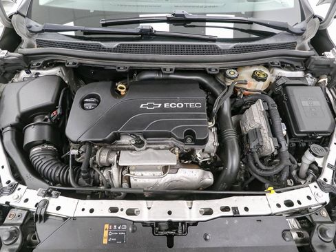 Used 2017 Chevrolet Cruze LT FWD image 13