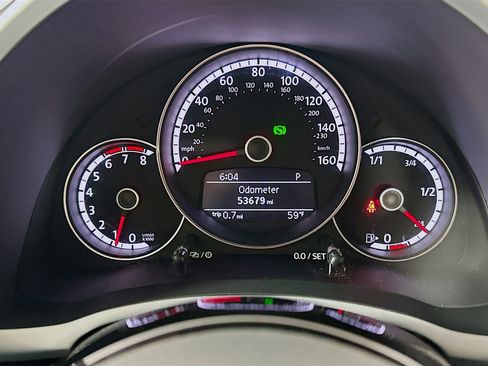 Used 2016 Volkswagen Beetle 1.8T SE w/ Lighting Package image 18