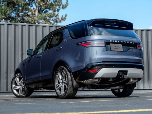New 2026 Land Rover Discovery Limited Edition AWD/4WD image 2