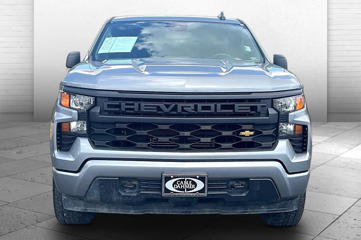 Used 2025 Chevrolet Silverado 1500 Custom w/ LPO, Dark Essentials Package AWD/4WD image 2