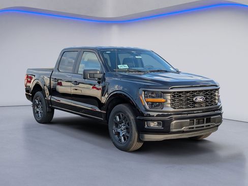 New 2026 Ford F150 STX w/ Equipment Group 200A RWD image 7