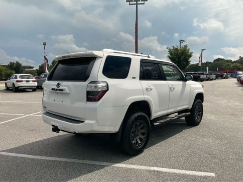 Used 2015 Toyota 4Runner SR5 Premium AWD/4WD image 5