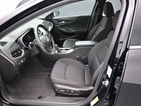 Used 2024 Chevrolet Malibu LT image 17