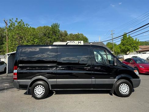 Used 2013 Mercedes-Benz Sprinter 2500 image 7