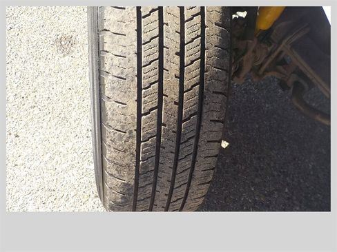 Used 2000 Ford F250 XL image 10