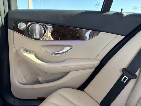 Used 2021 Mercedes-Benz C 300 Sedan image 19