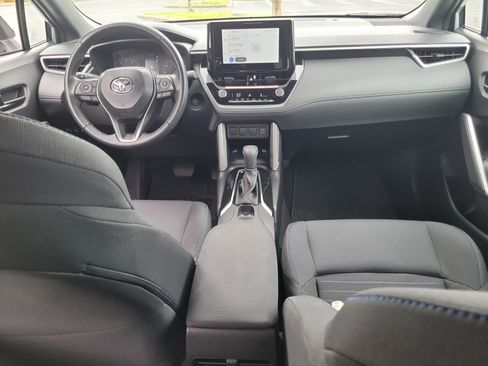 Used 2025 Toyota Corolla Cross AWD Hybrid image 15
