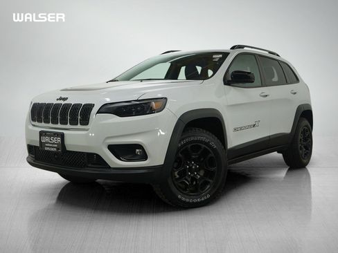 Used 2022 Jeep Cherokee Latitude w/ Sun & Sound Group image 1