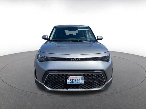 Used 2025 Kia Soul LX w/ LX Technology Package FWD image 2
