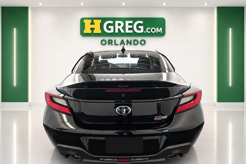 Used 2022 Toyota GR86 Premium RWD image 8