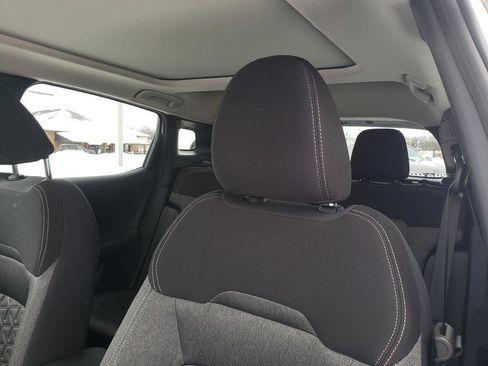 Used 2026 Nissan Kicks SV w/ SV Premium Package image 28