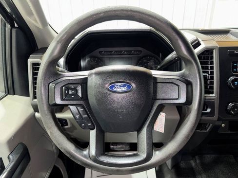 Used 2019 Ford F250 XL w/ Camper Package RWD image 18