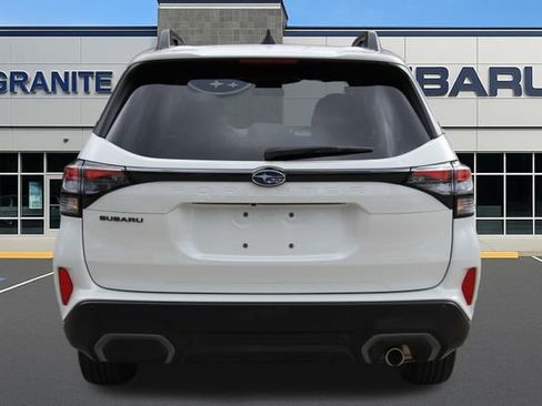 Used 2025 Subaru Forester Limited AWD/4WD image 9