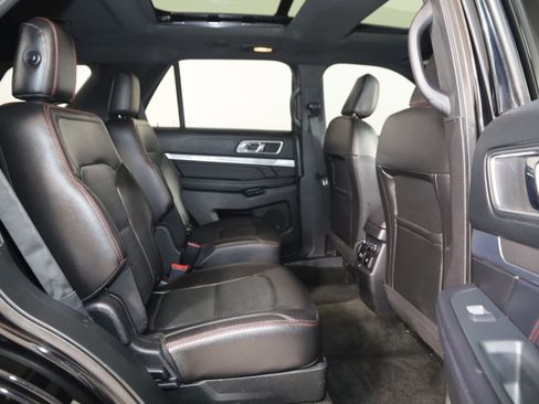Used 2018 Ford Explorer Sport w/ Equipment Group 401A AWD/4WD image 15
