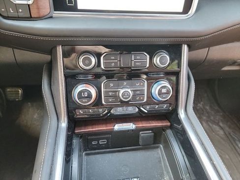 Certified 2023 GMC Yukon Denali Ultimate w/ LPO, Floor Liner Package image 12