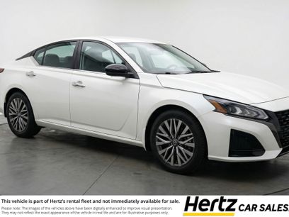 Used 2025 Nissan Altima 2.5 SV