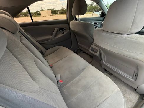 Used 2007 Toyota Camry LE FWD image 19