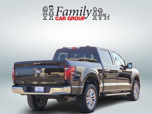 Used 2024 Ford F150 Lariat w/ FX4 Off-Road Package image 4