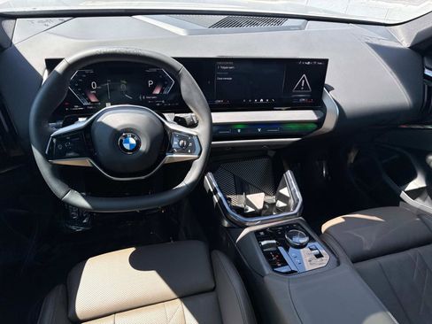 Used 2025 BMW X3 xDrive30i w/ M Sport Package image 9