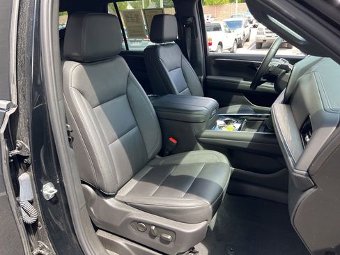Used 2025 Chevrolet Tahoe LT AWD/4WD image 22