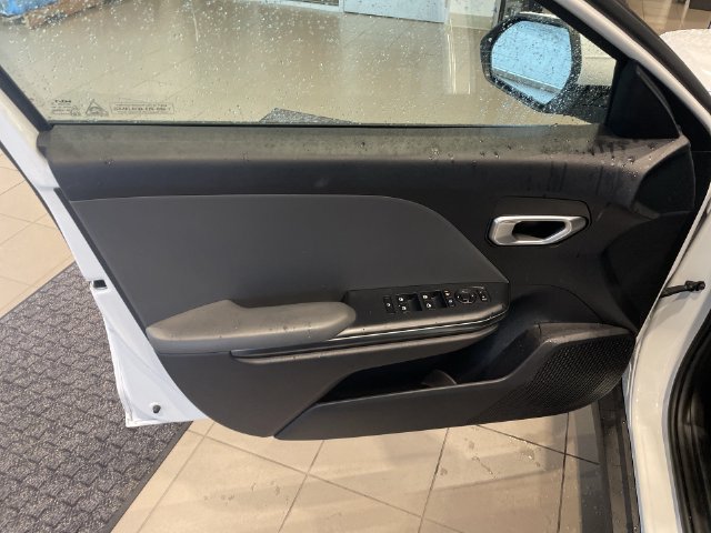 Used 2025 Kia K4 FWD image 14