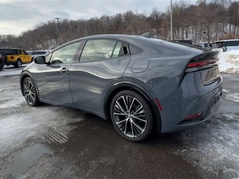 Used 2024 Toyota Prius XLE image 6