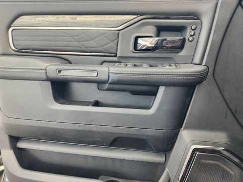 New 2026 RAM 3500 Limited AWD/4WD image 18