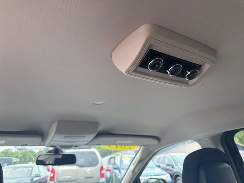 Used 2019 Dodge Grand Caravan SE image 40