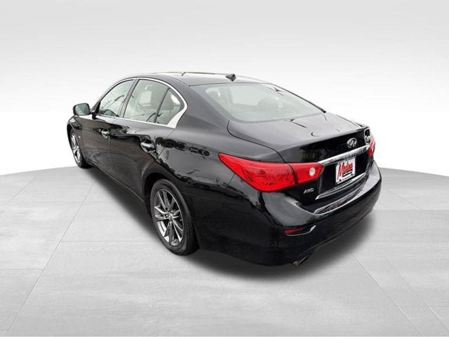 Used 2017 INFINITI Q50 Signature Edition w/ All Weather Package (L93) AWD/4WD image 8