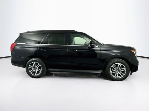 Used 2025 Ford Expedition Active AWD/4WD image 10