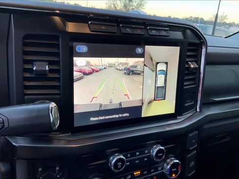 Used 2023 Ford F250 Lariat w/ Lariat Ultimate Package AWD/4WD image 27