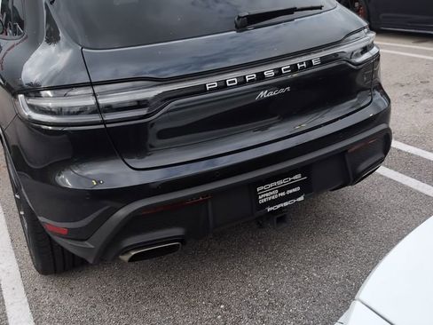Certified 2025 Porsche Macan w/ Premium Package Plus AWD/4WD image 7