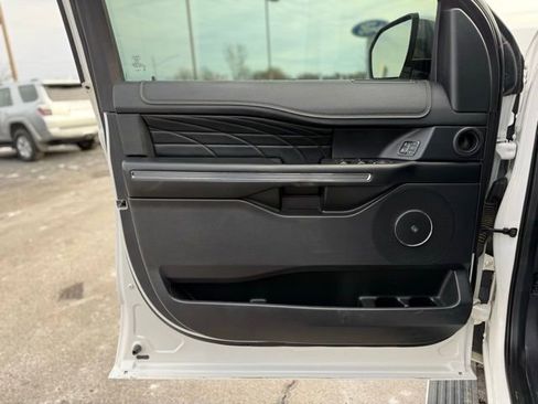 Certified 2019 Ford Expedition Max Platinum image 13