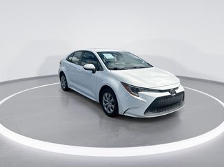 Used 2022 Toyota Corolla LE FWD video 2