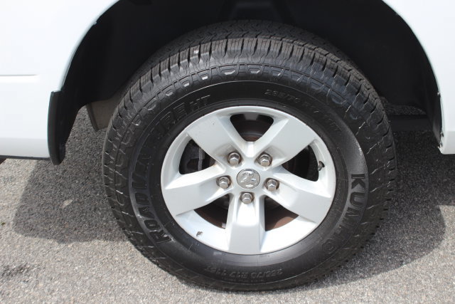 Used 2024 RAM 1500 Classic SLT AWD/4WD image 31