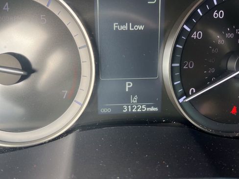 Used 2018 Lexus ES 350 w/ Luxury Package w/Wood Trim image 5