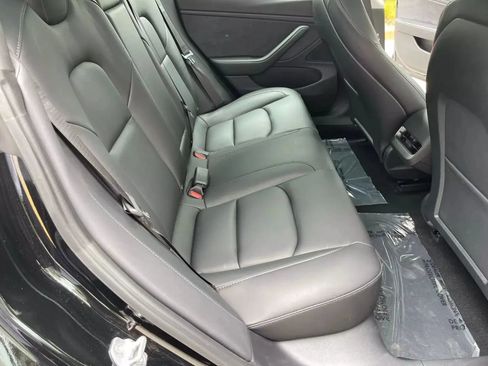 Used 2023 Tesla Model 3 Standard Range RWD image 12