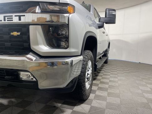 Used 2022 Chevrolet Silverado 2500 LT w/ Convenience Package image 25